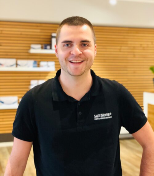 Dennis Humme - Customer Support / Store Manager